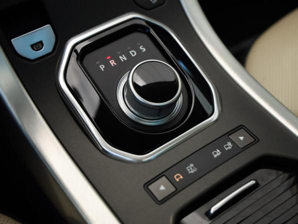 Land Rover Range Rover Evoque I Рестайлинг с пробегом 2016 года, цена 3 149 000 рублей, 26086 км, внедорожник, Автокод Объявления