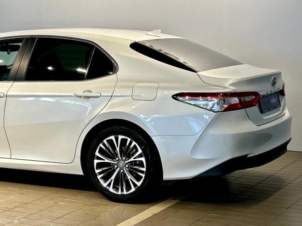Toyota Camry VIII (XV70) Рестайлинг с пробегом 2021 года, цена 3 110 000 рублей, 72000 км, седан, Автокод Объявления