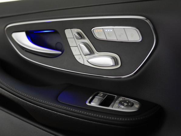 Новый Mercedes-Benz V-Класс III (W447) Рестайлинг 2 2025 года, цена 34 000 000 рублей, минивэн, Автокод Объявления