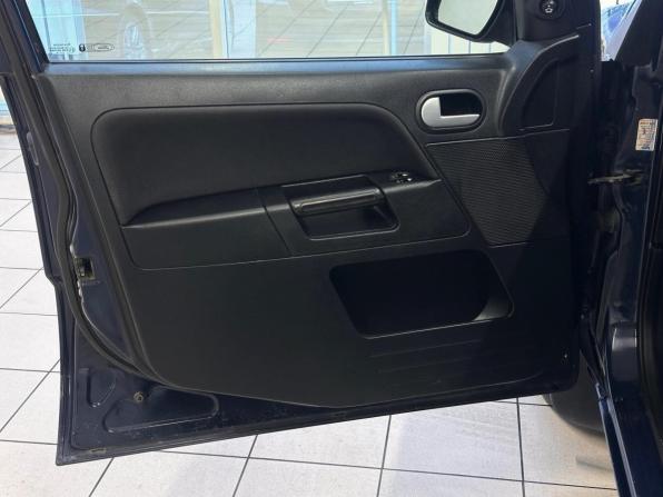 Ford Fusion I Рестайлинг с пробегом 2008 года, цена 430 000 рублей, 137000 км, хэтчбек, Автокод Объявления