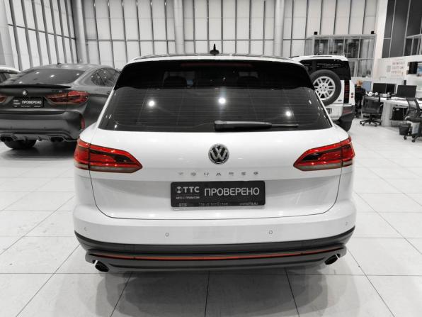 Volkswagen Touareg III с пробегом 2018 года, цена 4 550 000 рублей, 103755 км, внедорожник, Автокод Объявления