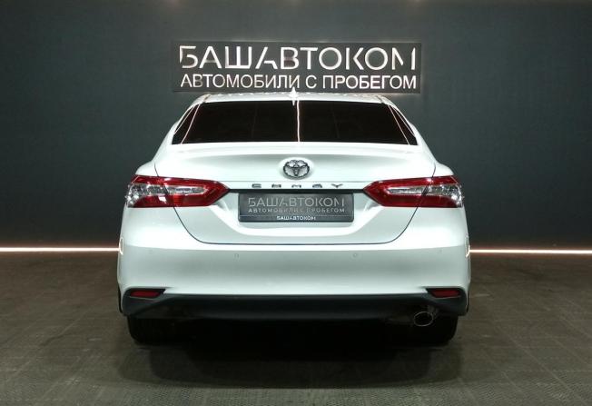 Toyota Camry VIII (XV70) Рестайлинг с пробегом 2021 года, цена 3 100 000 рублей, 194971 км, седан, Автокод Объявления