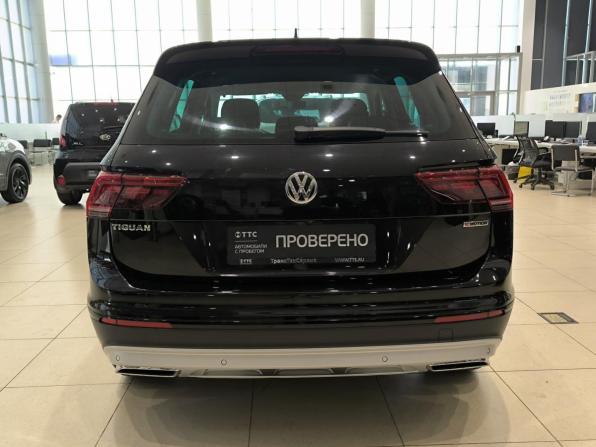 Volkswagen Tiguan II с пробегом 2019 года, цена 2 799 000 рублей, 148000 км, внедорожник, Автокод Объявления
