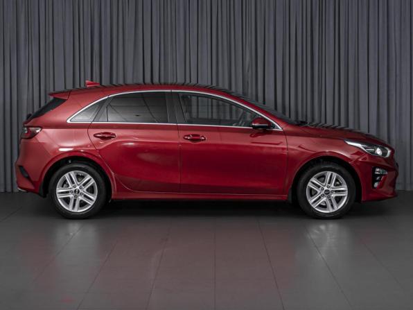 Kia Ceed III с пробегом 2019 года, цена 1 704 000 рублей, 66947 км, хэтчбек, Автокод Объявления