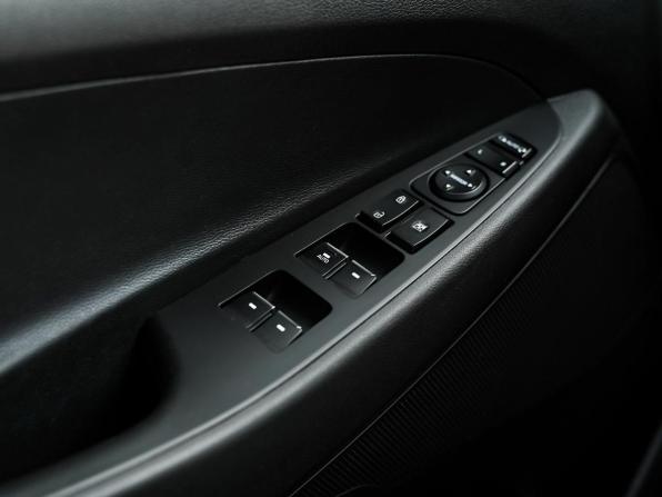 Hyundai Tucson III с пробегом 2016 года, цена 1 750 000 рублей, 180828 км, внедорожник, Автокод Объявления