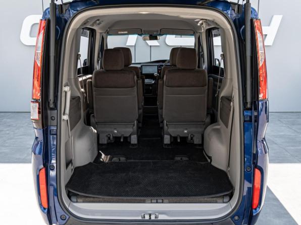 Honda Stepwgn V с пробегом 2017 года, цена 1 887 030 рублей, 96102 км, минивэн, Автокод Объявления