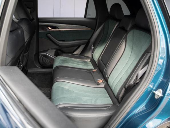 Geely Monjaro I с пробегом 2023 года, цена 3 050 000 рублей, 56169 км, внедорожник, Автокод Объявления