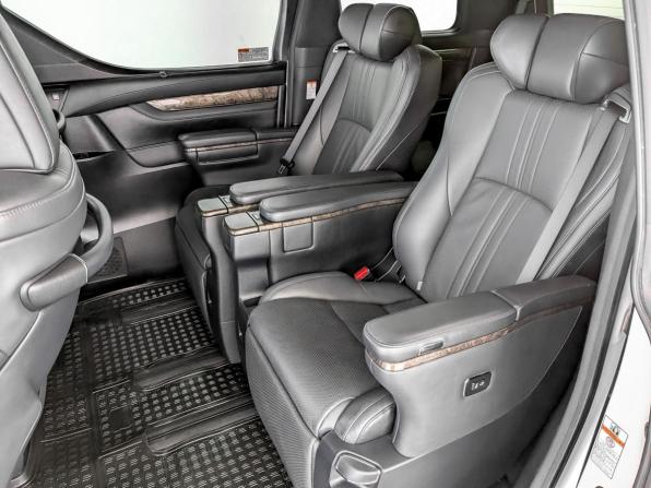 Toyota Alphard III Рестайлинг с пробегом 2021 года, цена 7 150 000 рублей, 52278 км, минивэн, Автокод Объявления