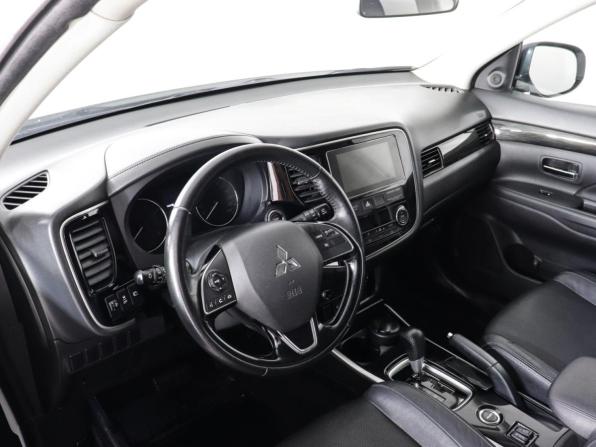 Mitsubishi Outlander III Рестайлинг 2 с пробегом 2018 года, цена 1 899 000 рублей, 144620 км, внедорожник, Автокод Объявления