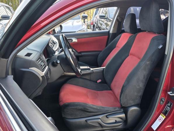 Lexus CT I с пробегом 2012 года, цена 1 570 000 рублей, 156784 км, хэтчбек, Автокод Объявления