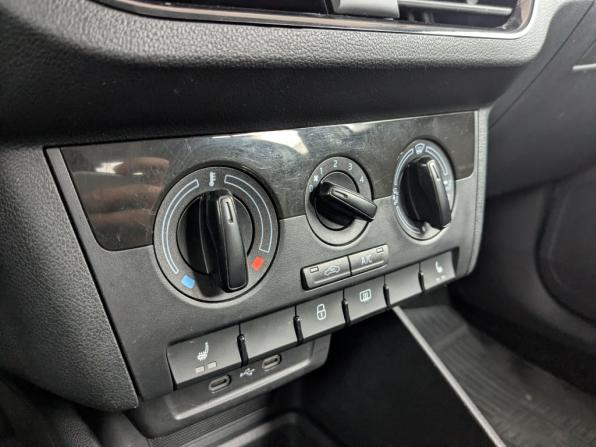 Skoda Rapid II с пробегом 2022 года, цена 1 595 000 рублей, 73274 км, лифтбек, Автокод Объявления