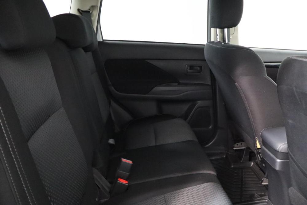 Mitsubishi Outlander III Рестайлинг 3 Санкт-Петербург  - изображение 12