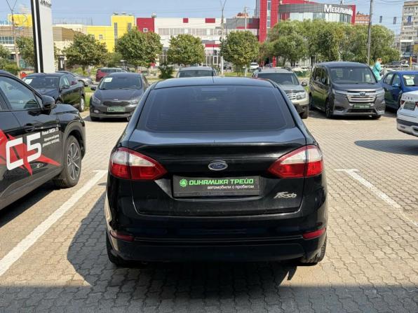Ford Fiesta Mk6 Рестайлинг с пробегом 2015 года, цена 671 000 рублей, 136326 км, седан, Автокод Объявления