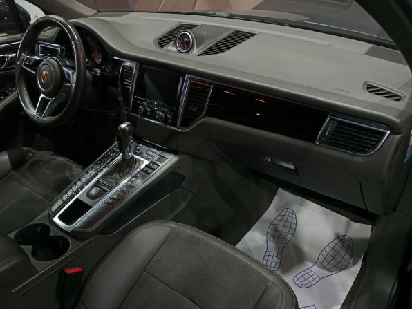 Porsche Macan I с пробегом 2015 года, цена 2 400 000 рублей, 157207 км, внедорожник, Автокод Объявления