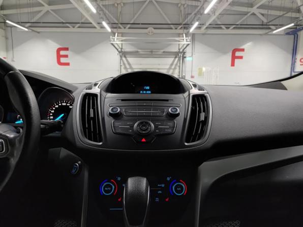 Ford Kuga II Рестайлинг с пробегом 2017 года, цена 1 849 000 рублей, 70851 км, внедорожник, Автокод Объявления