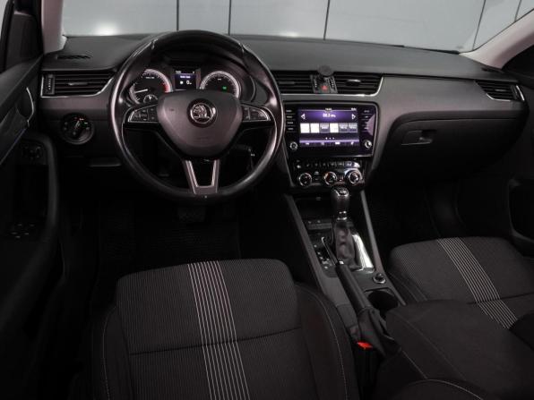 Skoda Octavia III (A7) Рестайлинг с пробегом 2018 года, цена 2 049 000 рублей, 206622 км, лифтбек, Автокод Объявления