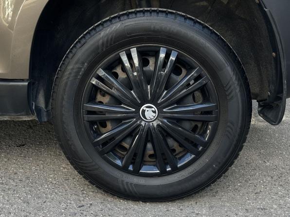 Skoda Yeti I с пробегом 2013 года, цена 990 000 рублей, 67954 км, внедорожник, Автокод Объявления