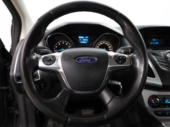 Ford Focus III с пробегом 2013 года, цена 879 000 рублей, 177739 км, хэтчбек, Автокод Объявления
