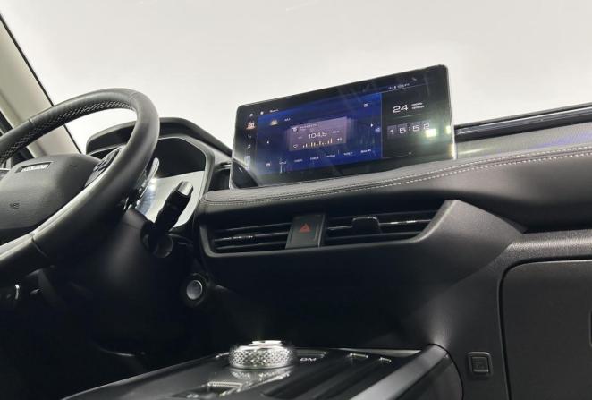 Haval Jolion I Рестайлинг с пробегом 2024 года, цена 2 300 000 рублей, 24053 км, внедорожник, Автокод Объявления