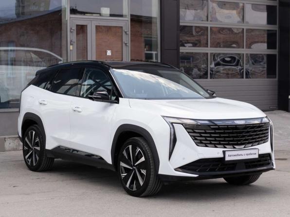 Geely Atlas II с пробегом 2023 года, цена 2 570 000 рублей, 49334 км, внедорожник, Автокод Объявления