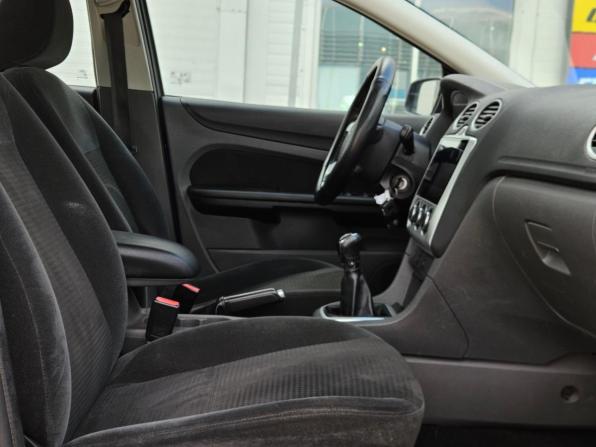 Ford Focus II с пробегом 2005 года, цена 399 999 рублей, 370000 км, седан, Автокод Объявления