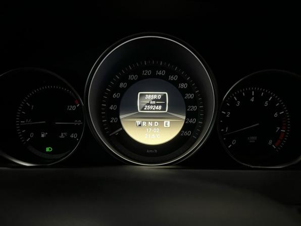 Mercedes-Benz C-Класс III (W204) Рестайлинг с пробегом 2011 года, цена 1 295 000 рублей, 259247 км, седан, Автокод Объявления