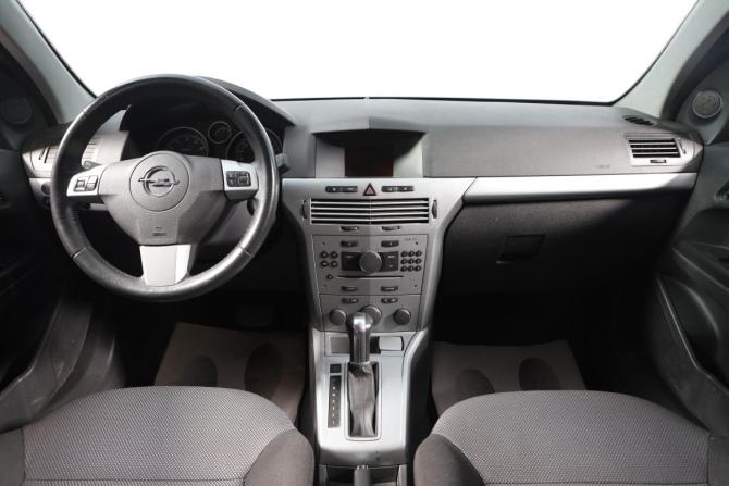 Opel Astra H Рестайлинг с пробегом 2013 года, цена 899 000 рублей, 108100 км, универсал, Автокод Объявления