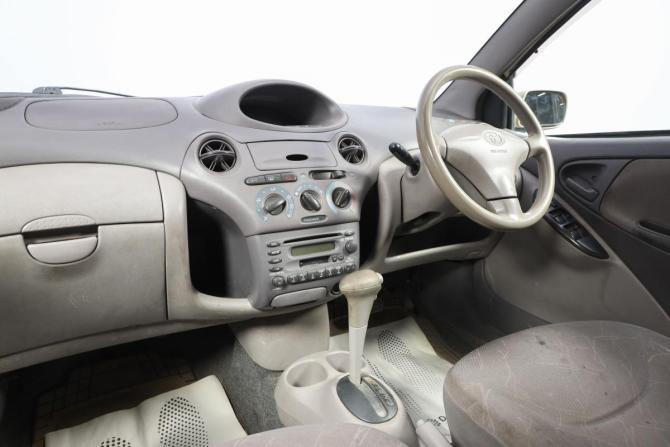 Toyota Platz с пробегом 2002 года, цена 349 000 рублей, 238000 км, седан, Автокод Объявления