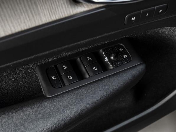 Volvo XC40 I с пробегом 2020 года, цена 3 480 000 рублей, 95523 км, внедорожник, Автокод Объявления
