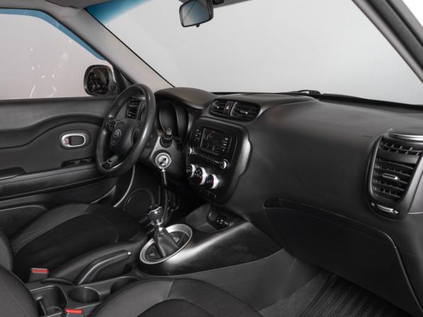 Kia Soul II Рестайлинг с пробегом 2018 года, цена 1 260 000 рублей, 176921 км, хэтчбек, Автокод Объявления