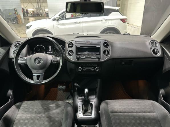 Volkswagen Tiguan I Рестайлинг с пробегом 2014 года, цена 1 085 000 рублей, 229287 км, внедорожник, Автокод Объявления