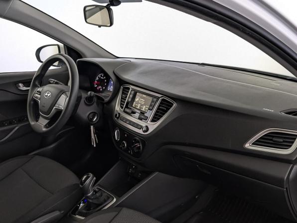 Hyundai Solaris II Рестайлинг с пробегом 2022 года, цена 1 570 000 рублей, 85094 км, седан, Автокод Объявления