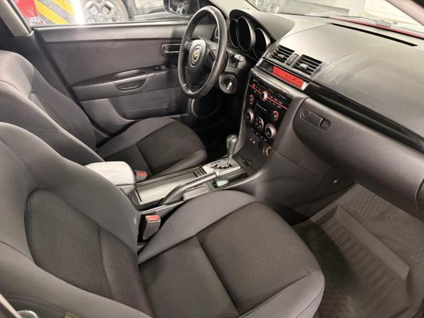 Mazda 3 I (BK) Рестайлинг с пробегом 2008 года, цена 390 000 рублей, 301076 км, седан, Автокод Объявления