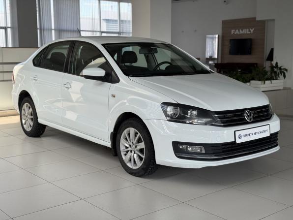 Volkswagen Polo V Рестайлинг с пробегом 2016 года, цена 1 030 000 рублей, 176453 км, седан, Автокод Объявления