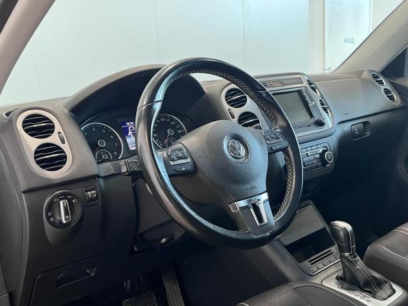 Volkswagen Tiguan I Рестайлинг с пробегом 2015 года, цена 1 490 000 рублей, 127498 км, внедорожник, Автокод Объявления
