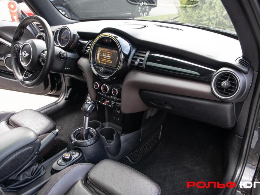 Mini Hatch III (F55/F56) Москва  - изображение 8