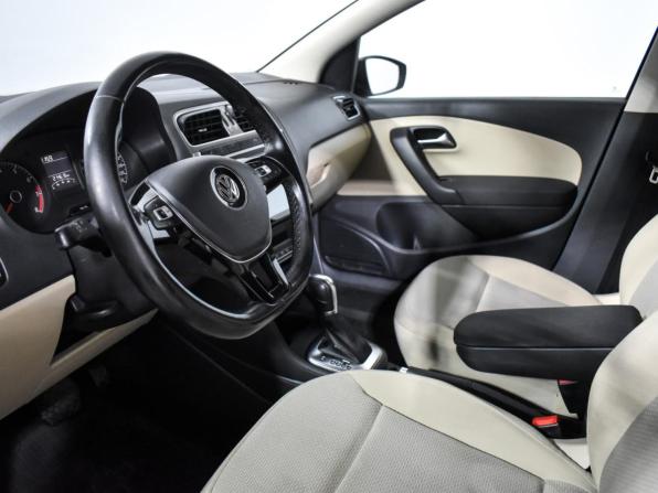Volkswagen Polo V Рестайлинг с пробегом 2016 года, цена 720 000 рублей, 213100 км, седан, Автокод Объявления