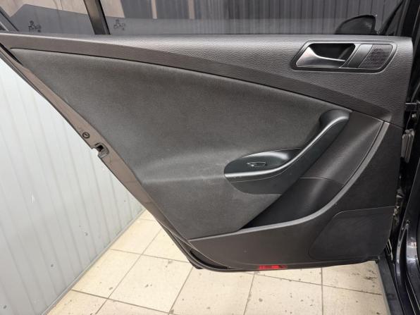 Volkswagen Passat B6 с пробегом 2010 года, цена 769 000 рублей, 285018 км, седан, Автокод Объявления