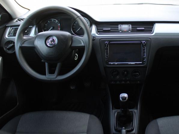 Skoda Rapid I с пробегом 2017 года, цена 1 159 000 рублей, 66025 км, лифтбек, Автокод Объявления