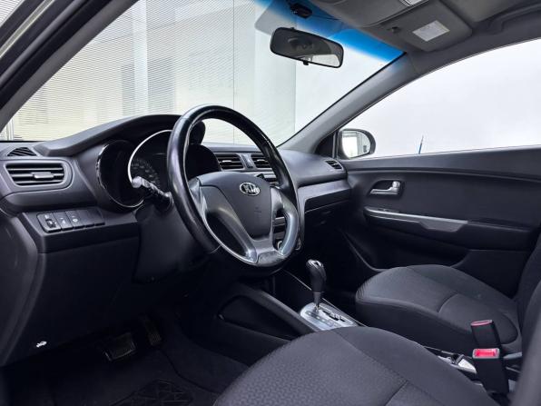 Kia Rio III Рестайлинг с пробегом 2015 года, цена 1 100 000 рублей, 104047 км, хэтчбек, Автокод Объявления