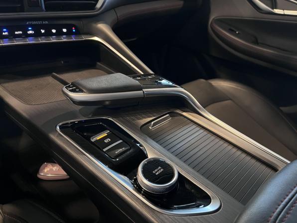 Changan UNI-T I с пробегом 2024 года, цена 2 200 000 рублей, 51176 км, внедорожник, Автокод Объявления