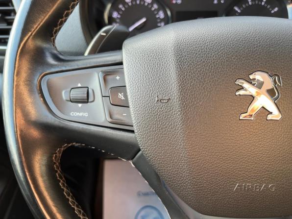 Peugeot Traveller I с пробегом 2021 года, цена 2 825 000 рублей, 142000 км, минивэн, Автокод Объявления
