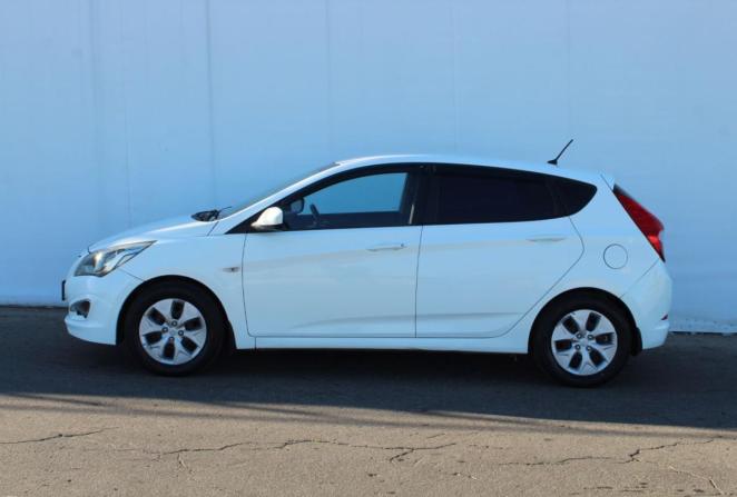 Hyundai Solaris I с пробегом 2014 года, цена 780 000 рублей, 104230 км, хэтчбек, Автокод Объявления