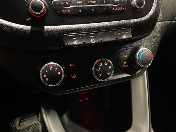 Kia Ceed II с пробегом 2013 года, цена 990 000 рублей, 148994 км, хэтчбек, Автокод Объявления