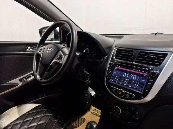 Hyundai Solaris I с пробегом 2013 года, цена 779 800 рублей, 144605 км, седан, Автокод Объявления
