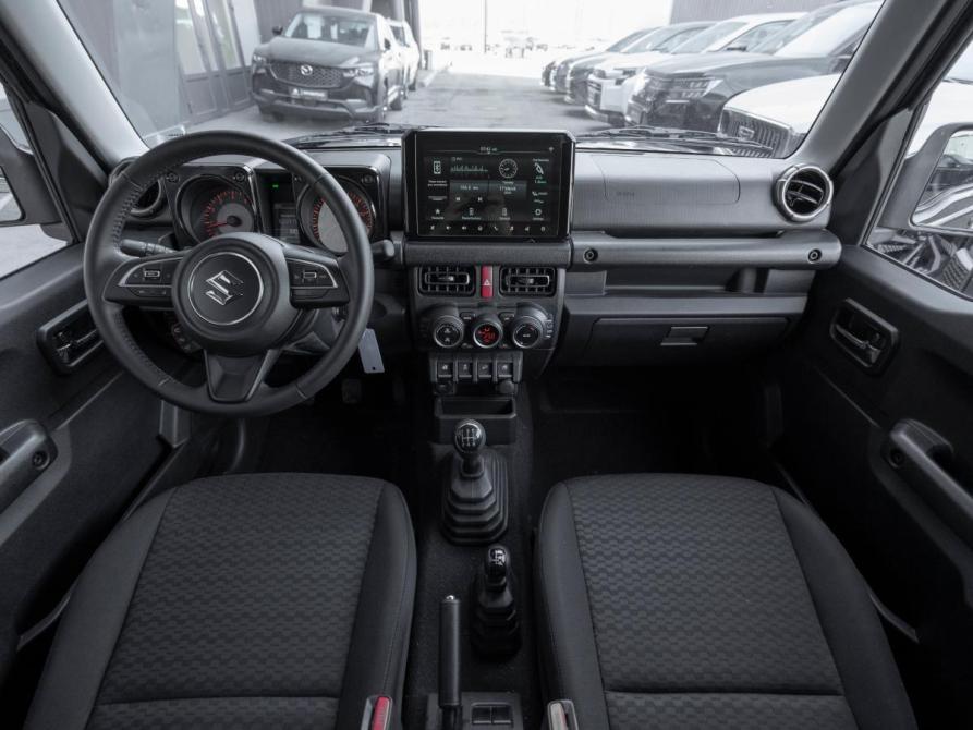 Suzuki Jimny IV Москва  - изображение 8