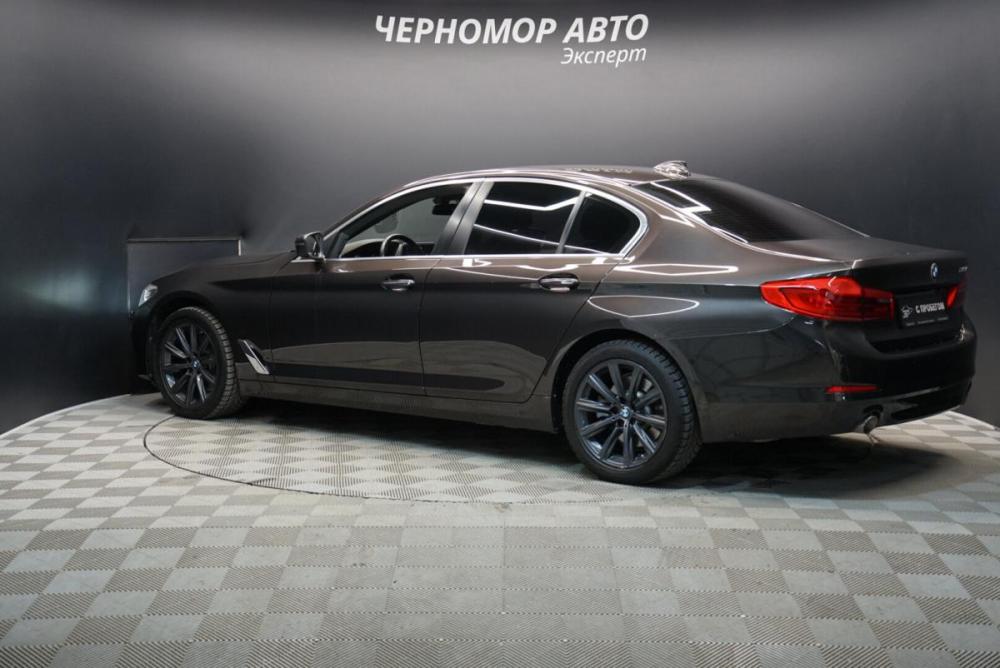 BMW 5 серии VII (G30/G31/G38) Крым  - изображение 3