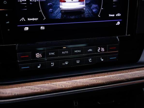 Volkswagen Touareg III с пробегом 2018 года, цена 4 300 000 рублей, 159998 км, внедорожник, Автокод Объявления