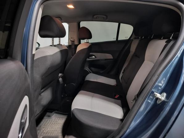Chevrolet Cruze I Рестайлинг с пробегом 2013 года, цена 670 000 рублей, 250655 км, хэтчбек, Автокод Объявления