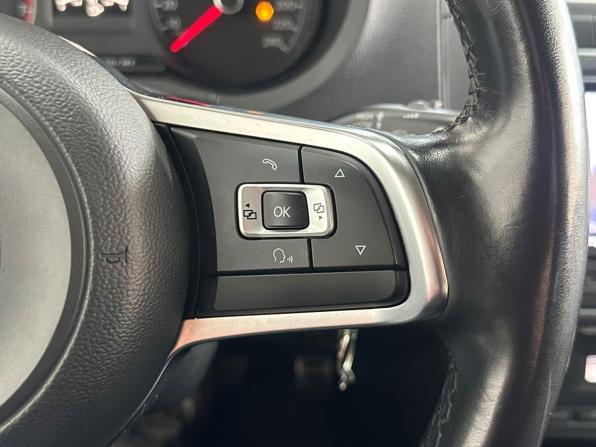 Volkswagen Polo V Рестайлинг с пробегом 2018 года, цена 1 310 000 рублей, 134007 км, седан, Автокод Объявления